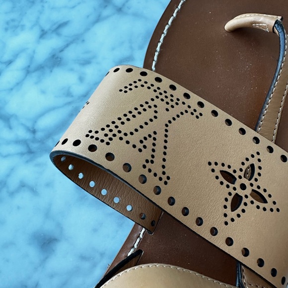 Louis Vuitton sandles. - Picture 3 of 8